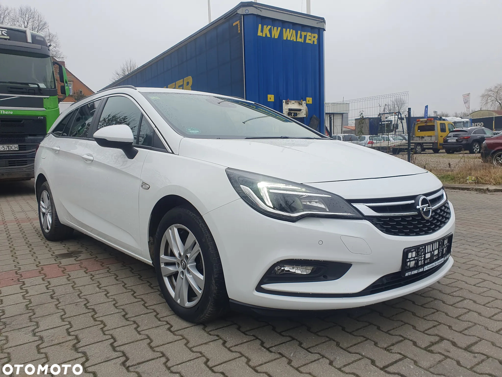 Opel Astra 1.4 Turbo Dynamic - 4