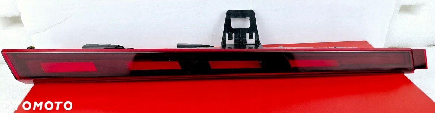 VOLVO C40 23- Lampa Tylna Prawa 2SA015563 - 1