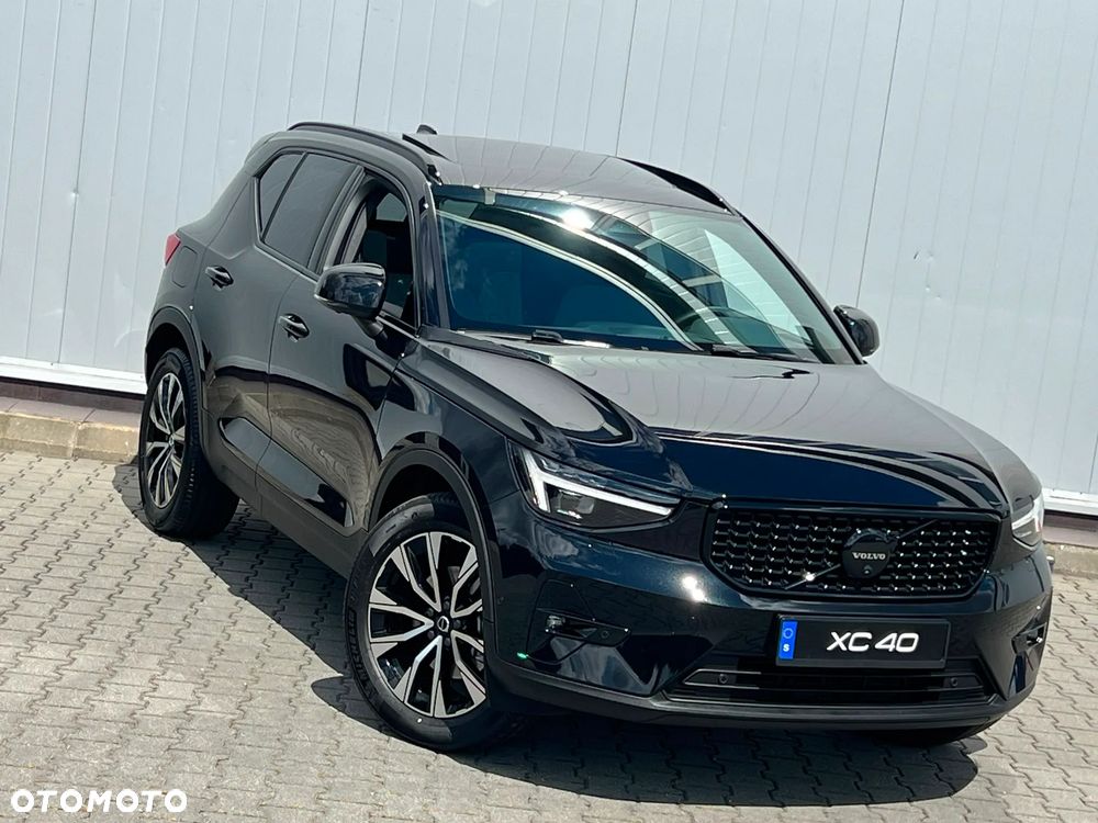 Volvo XC 40 B4 AWD Ultimate Dark - 13
