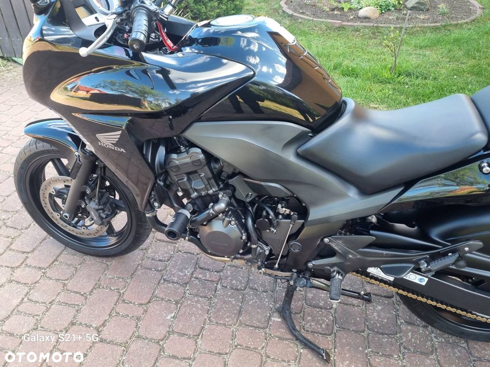 Honda CBF - 10