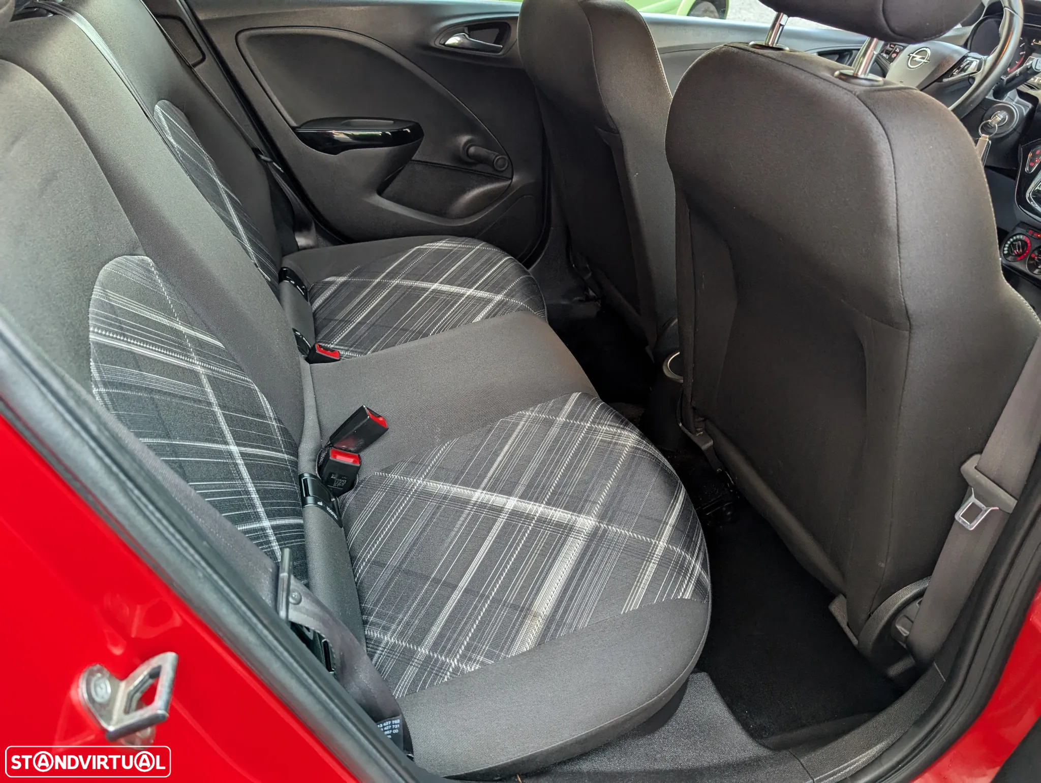 Opel Corsa 1.4 Innovation J17 Easytronic - 9