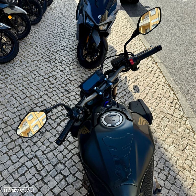 Honda CB 650 RA - 27