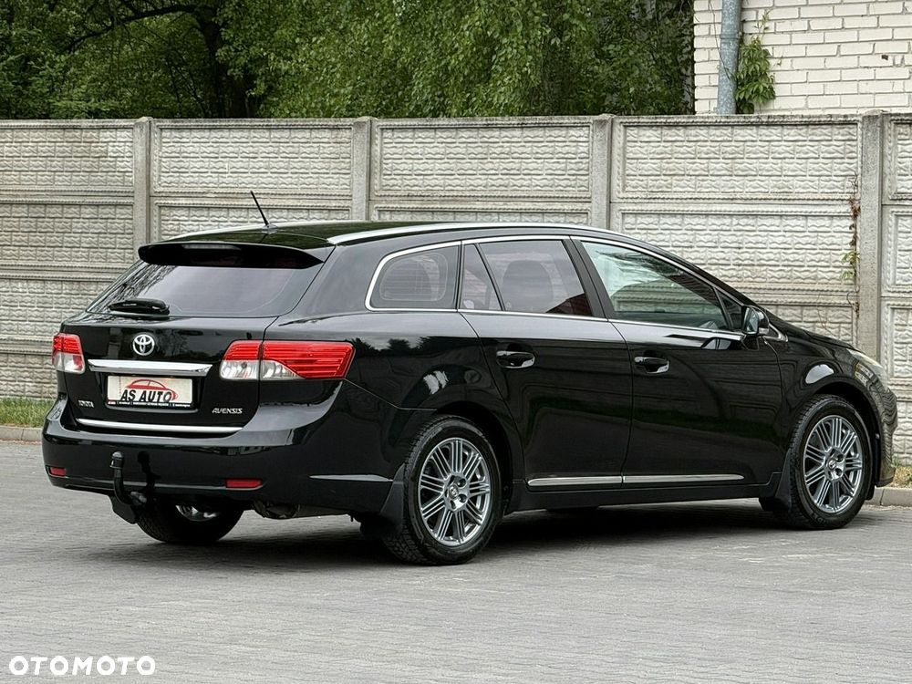 Toyota Avensis 1.8 Executive - 40