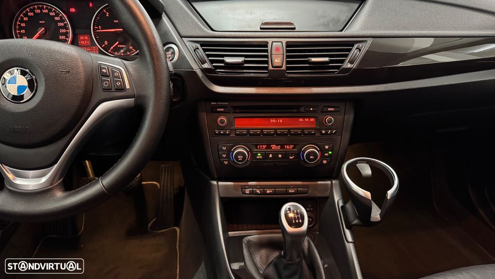 BMW X1 16 d sDrive Line Sport - 23