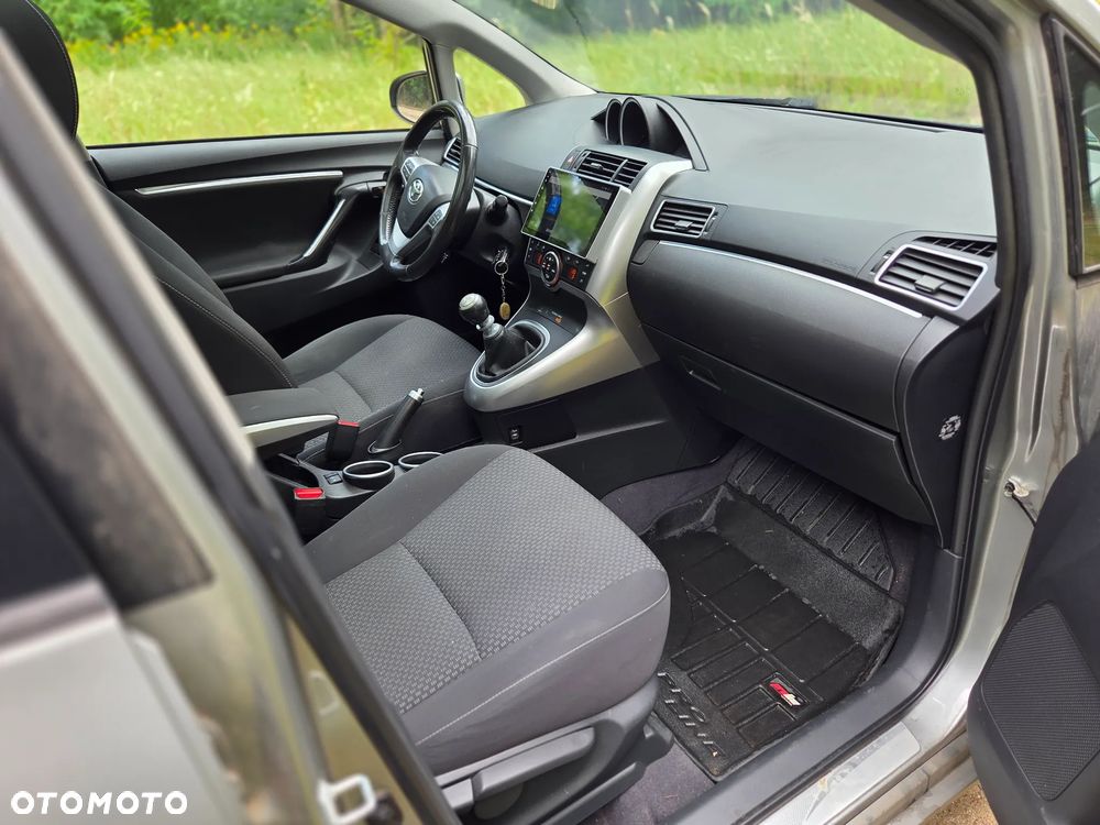 Toyota Verso 2.0 D-4D 5-Sitzer Life - 10