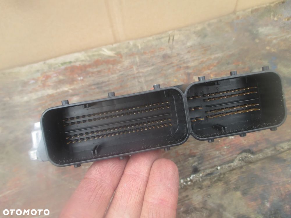Sterownik komputer BMW 3 E90 0281015042 - 3