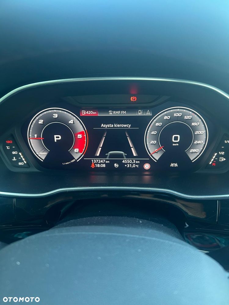 Audi Q3 2.0 TDI S tronic - 32