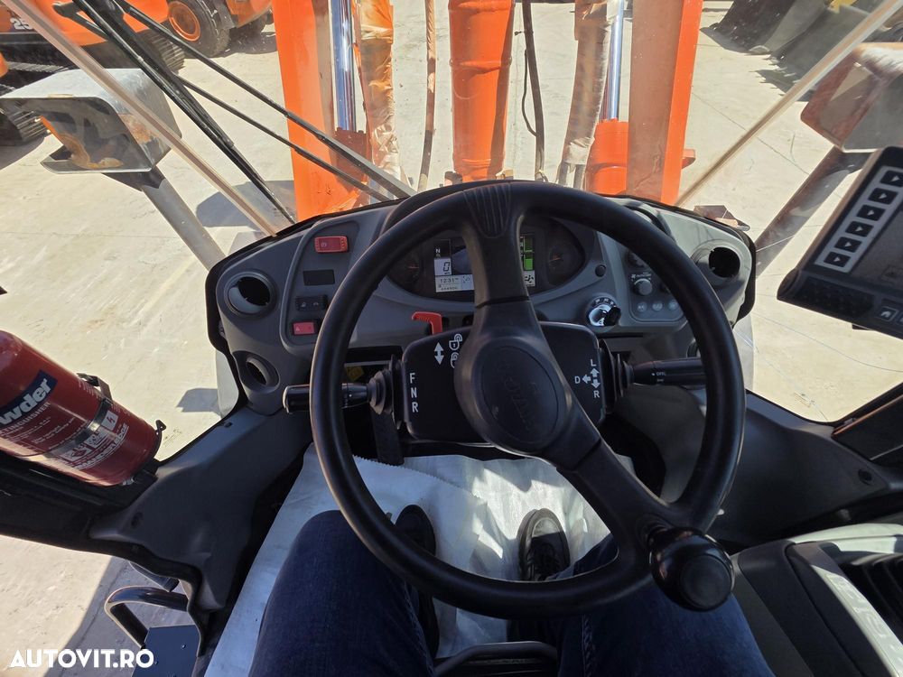Hitachi ZW180-6, 2019, 6.049h, FULL OPTION, Gresare automataz, Cupa NOUA 3mc, anvelope L5 90% bune, Cantar, Joystick, inst hidr suplimentara, Masa operationala 17t, motor 129kW, basculeaza la 4m,Camera spate,Posibilitate leasing 3 ani-PROMOTIE -96900 EUR+Tva - 30