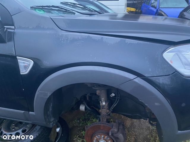 BŁOTNIK PRAWY PRZÓD CHEVROLET CAPTIVA LS - 1