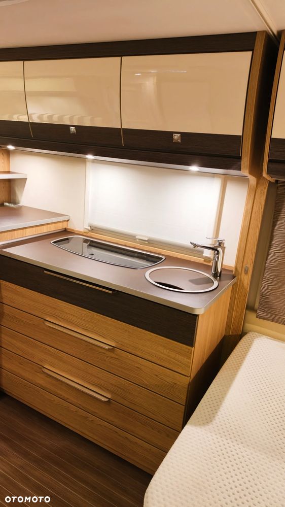 Burstner AVERSO 590 TS - 8