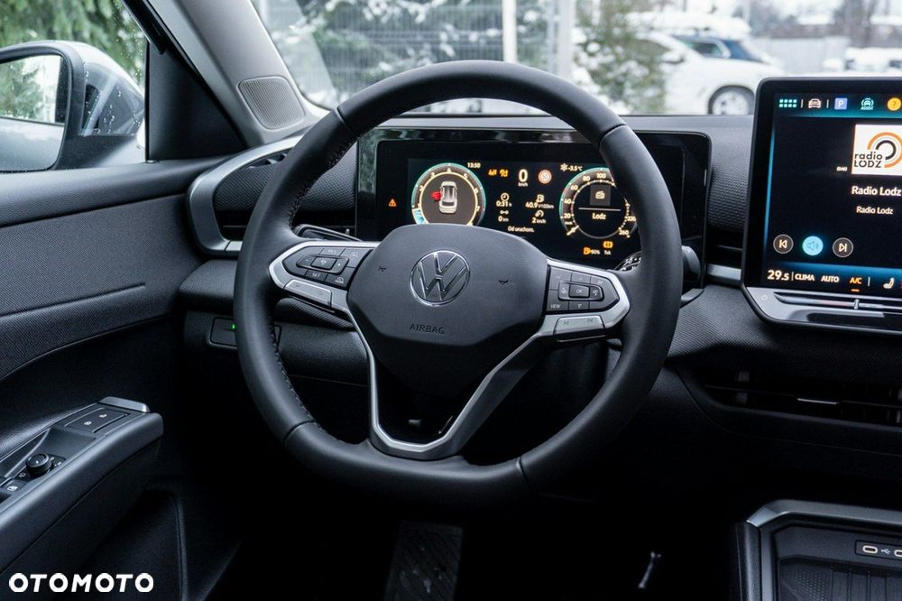 Volkswagen T-Roc - 17