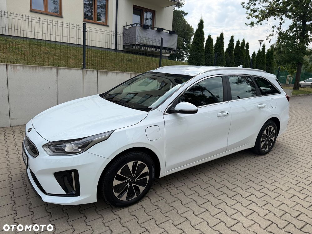 Kia Ceed - 8