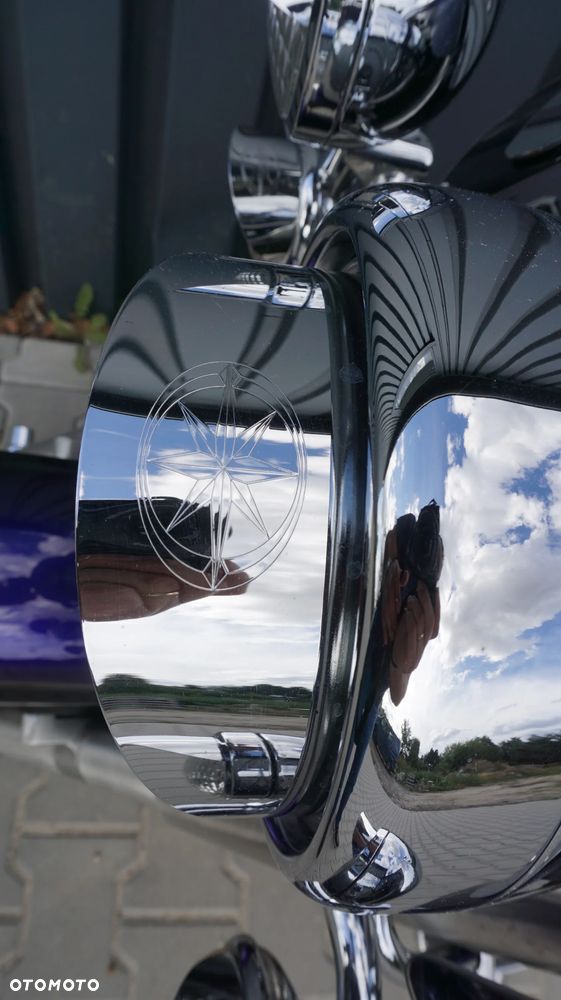 Yamaha Road Star - 9