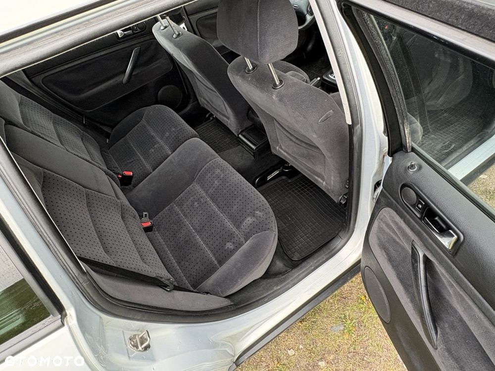 Volkswagen Passat - 19