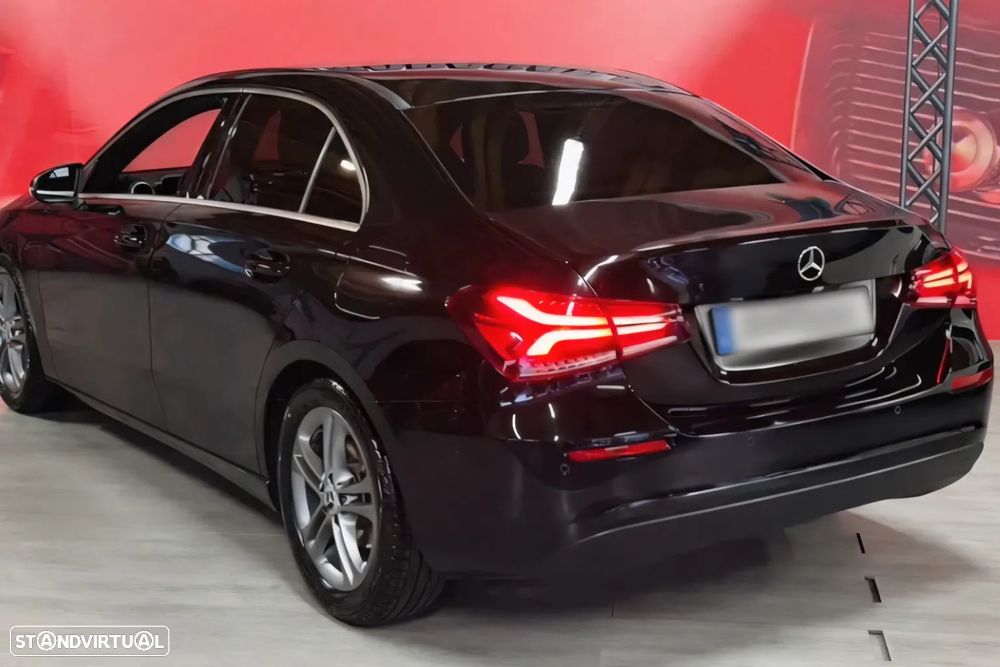 Mercedes-Benz A 180 Limousine d Progressive Aut. - 2