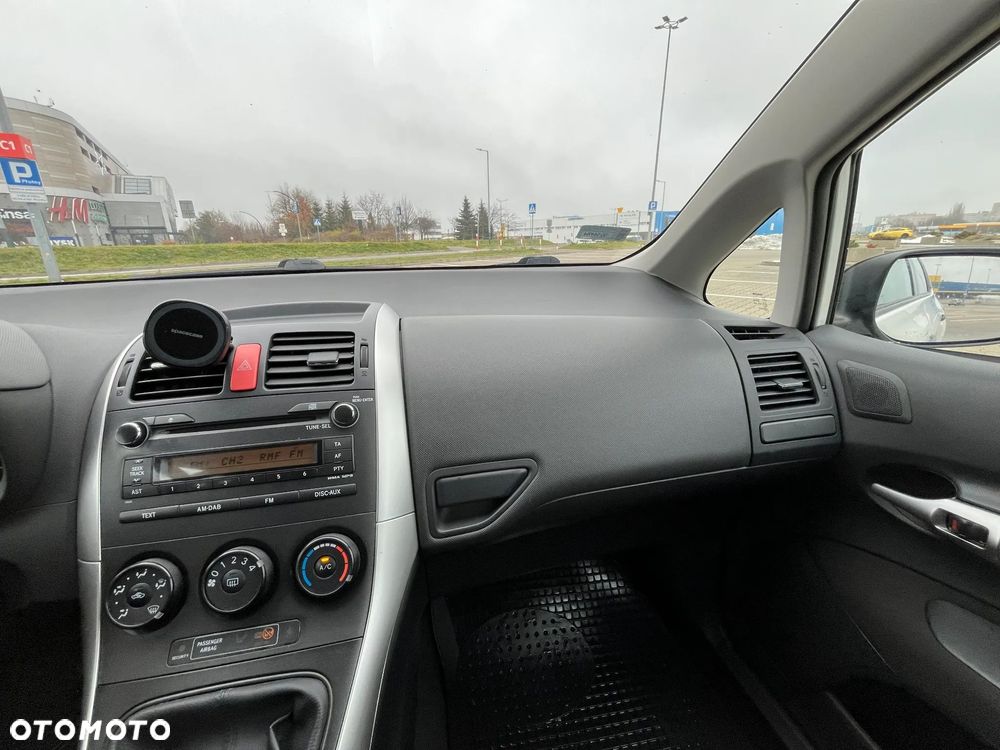 Toyota Auris 1.4 D-4D Terra EU5 - 16