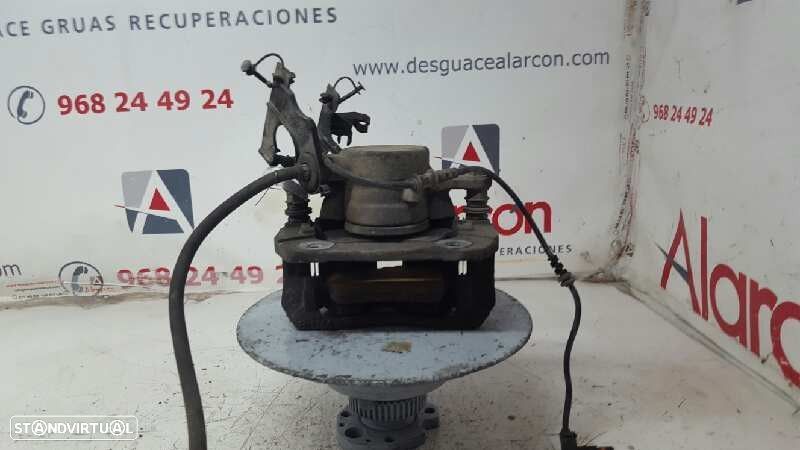 PINÇA DE TRAVÃO FRENTE DIREITA MERCEDES CLASE B (W245) 200 CDI (245.208) - 2