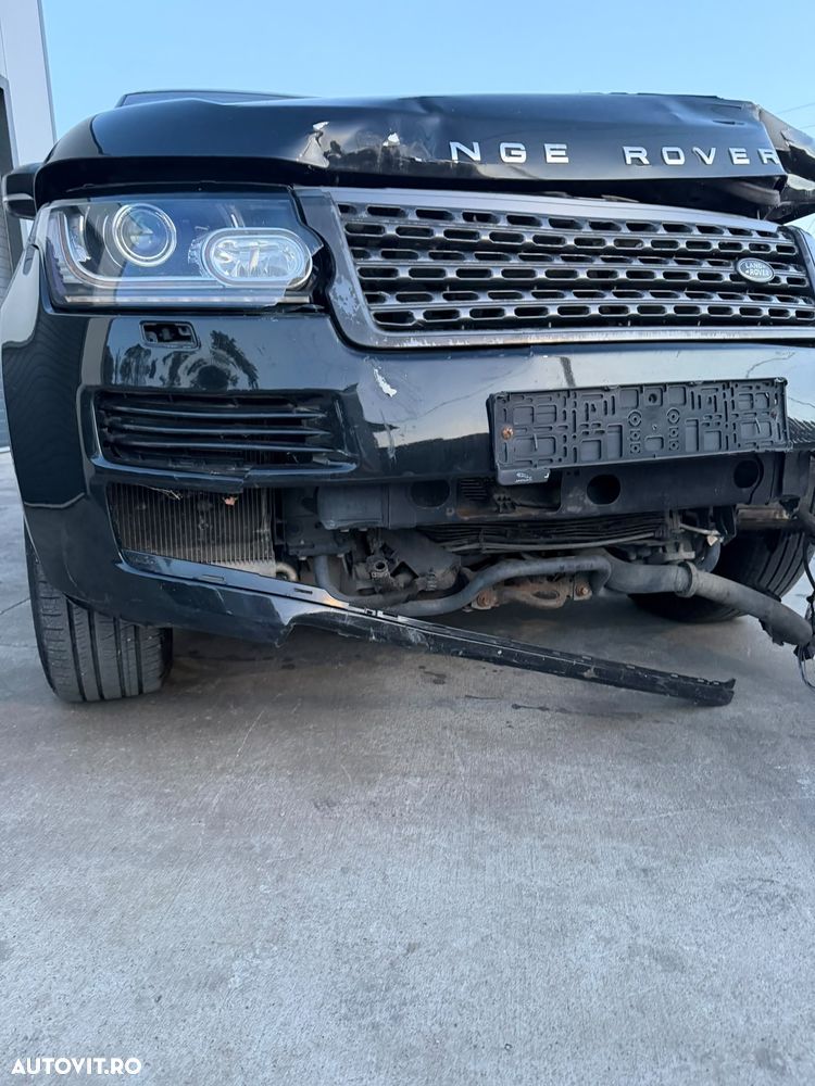 Land Rover Range Rover 3.0L SDV6 Autobiography - 9