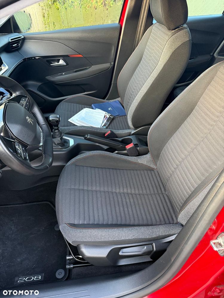Peugeot 208 PureTech 100 Style - 12