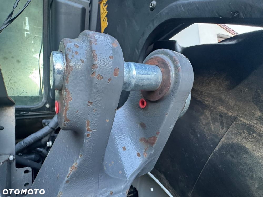 Valtra S232 Oryginał Pierwszy właściciel Klimatyzacja Pneumatyka - 10