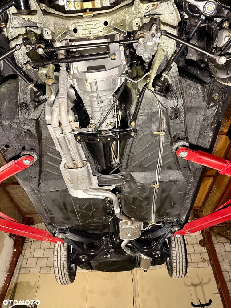 Mercedes-Benz W123 - 35