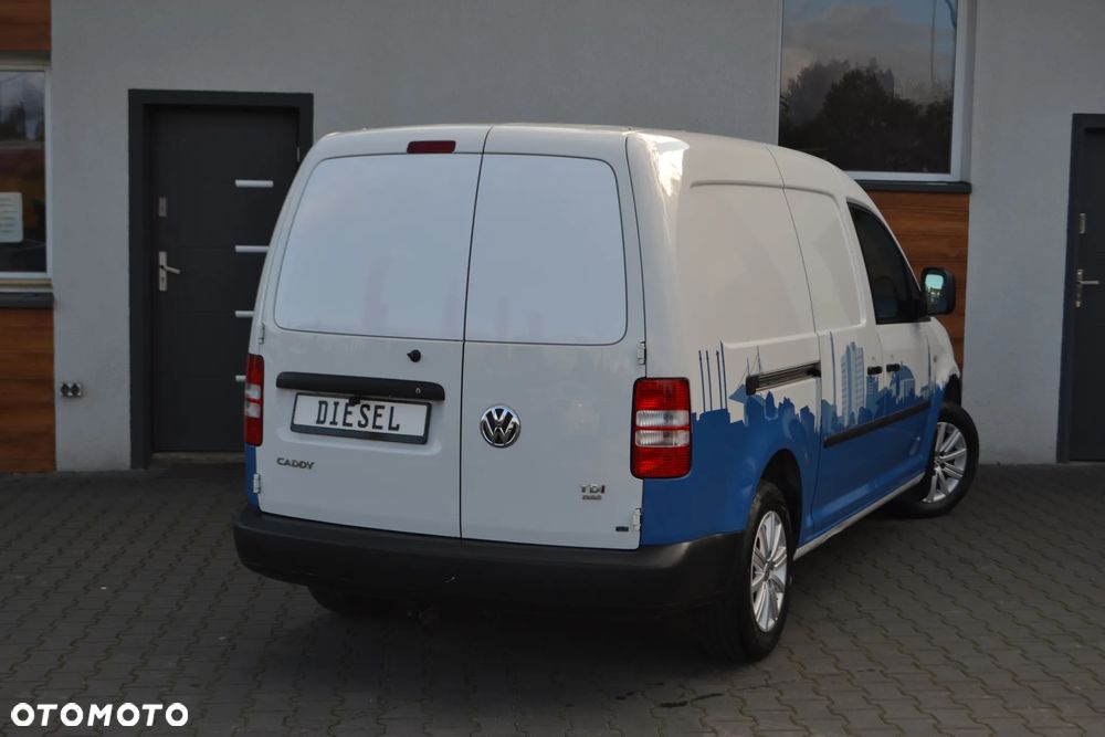 Volkswagen Caddy MaX - 8
