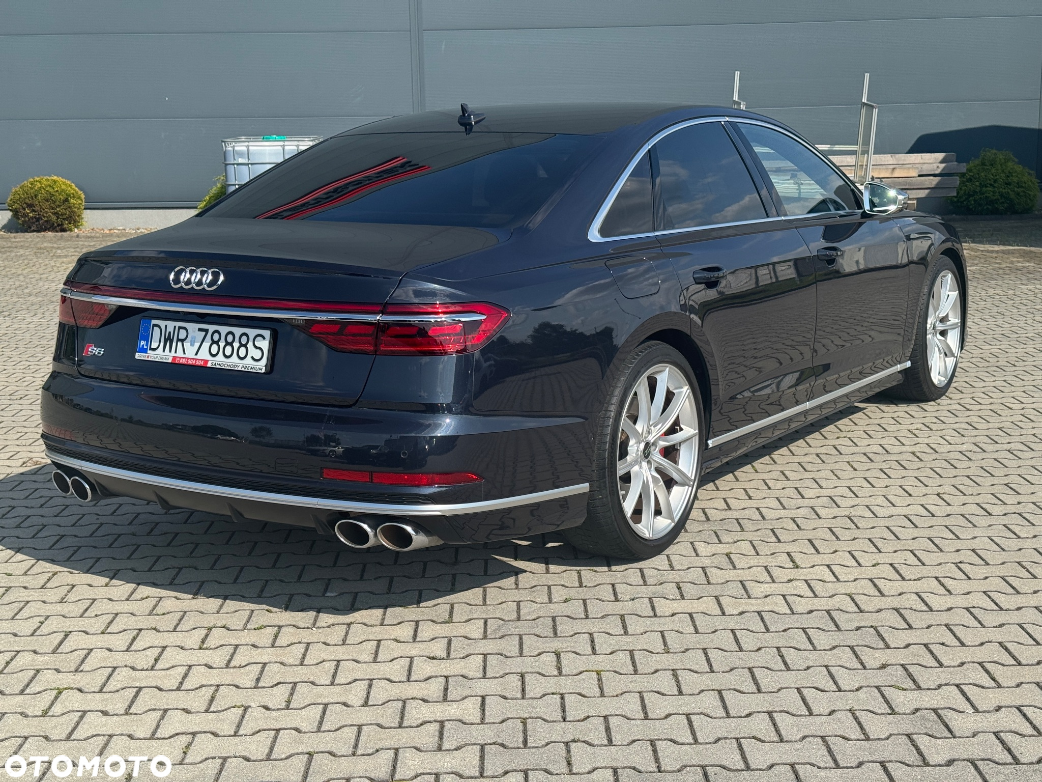Audi S8 - 14