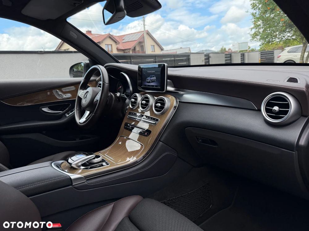 Mercedes-Benz GLC - 16