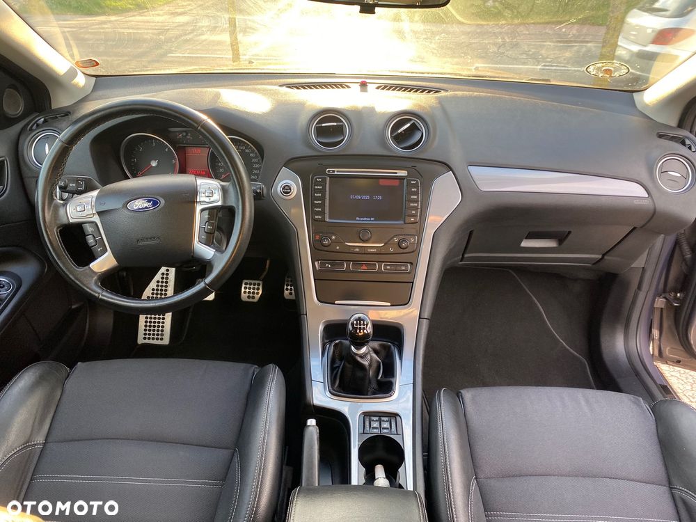 Ford Mondeo 2.0 TDCI Champions Edition - 18