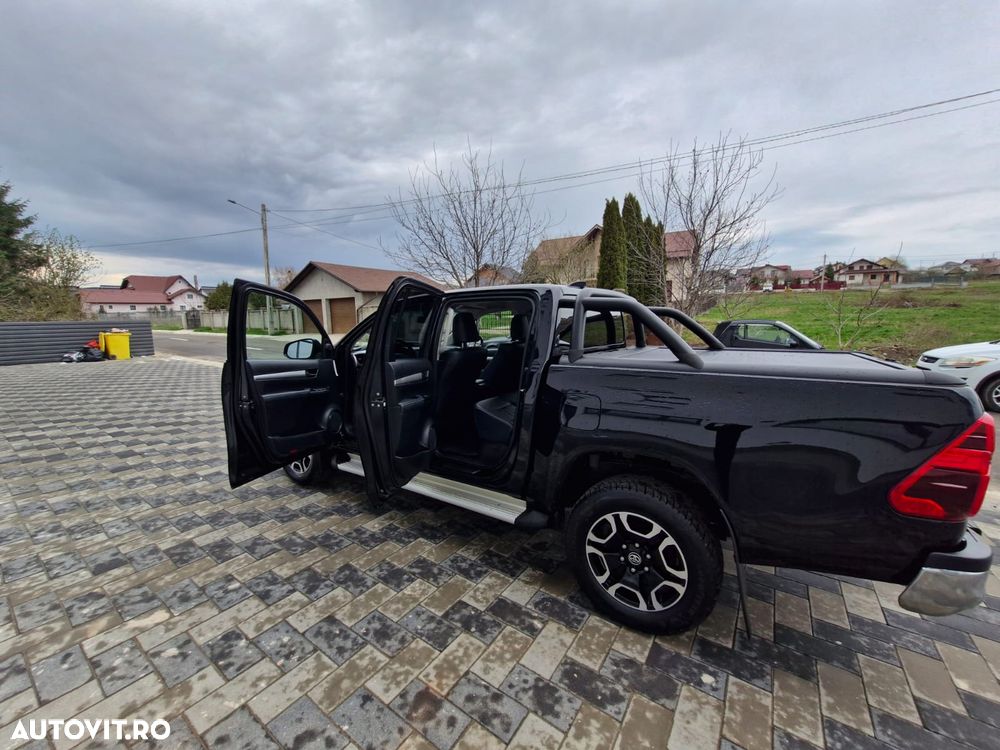 Toyota Hilux 2.8D 204CP 4x4 Double Cab AT Executive - 16