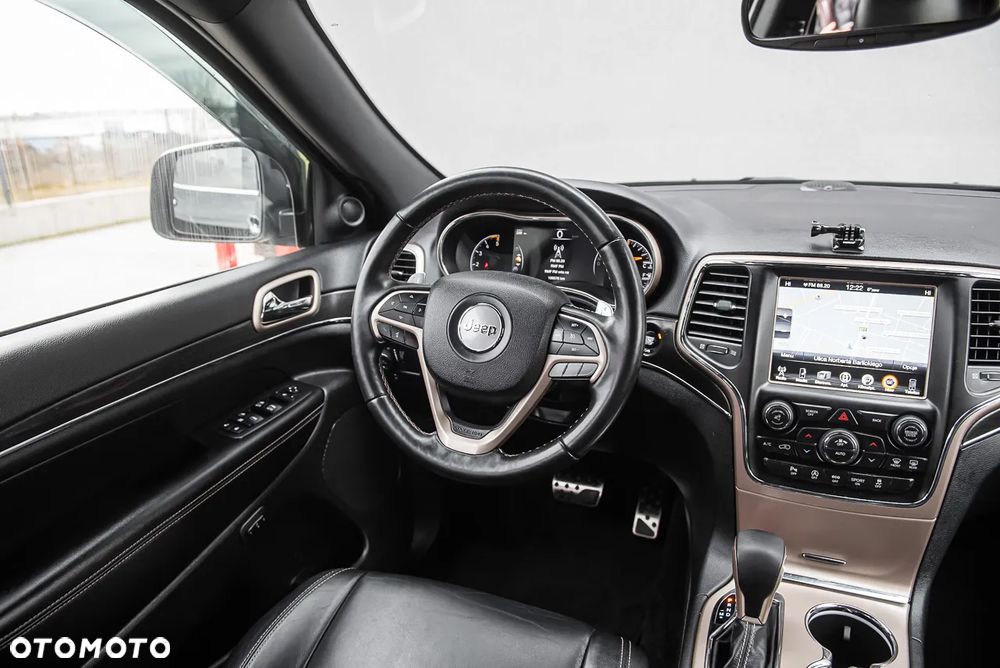 Jeep Grand Cherokee - 33