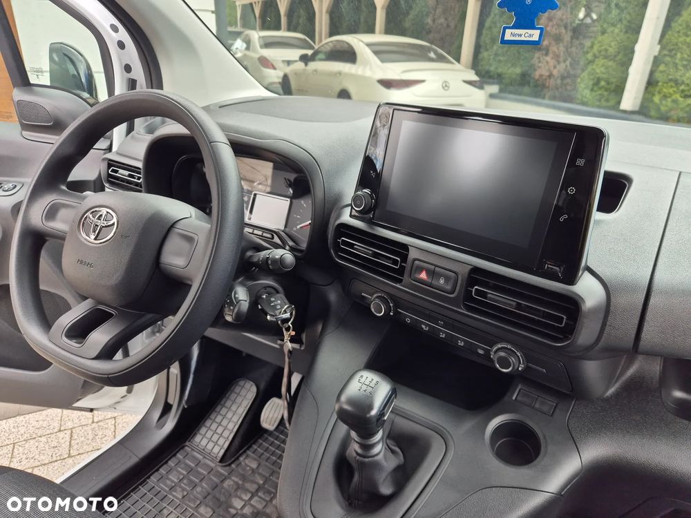 Toyota Proace City Verso Long 1.5 D-4D Business - 18