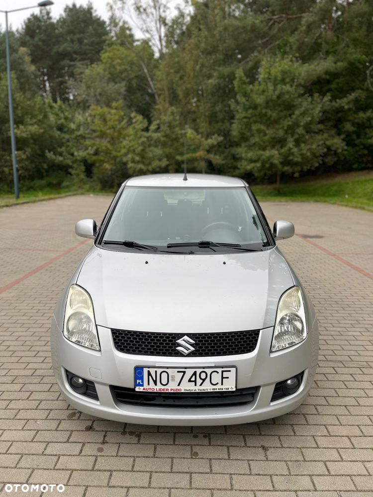 Suzuki Swift - 2
