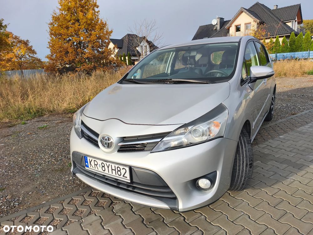 Toyota Verso 2.0 D-4D Active - 26