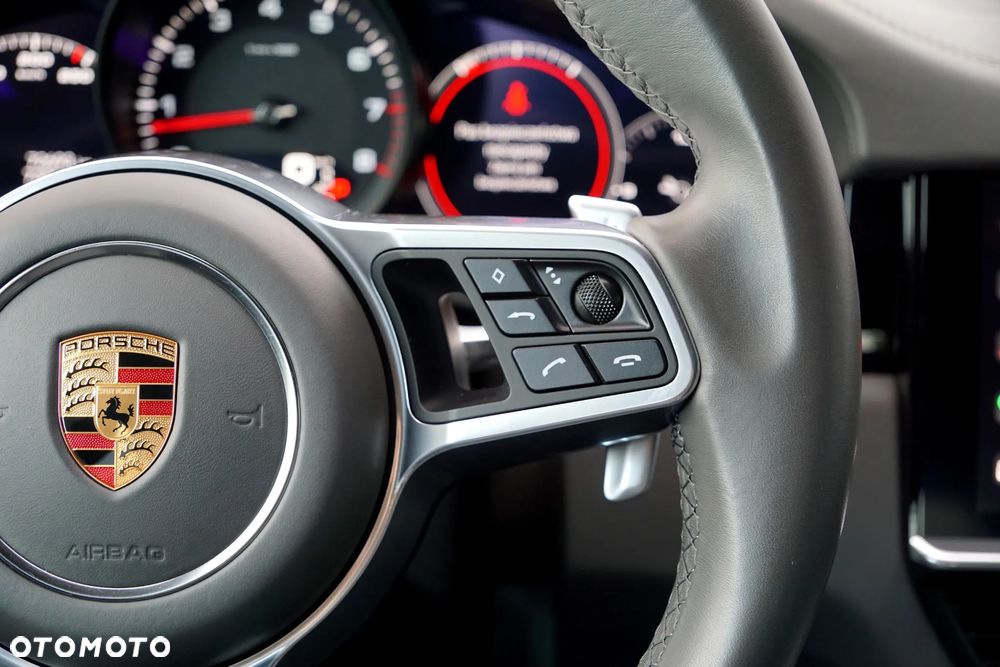 Porsche Cayenne Standard - 33