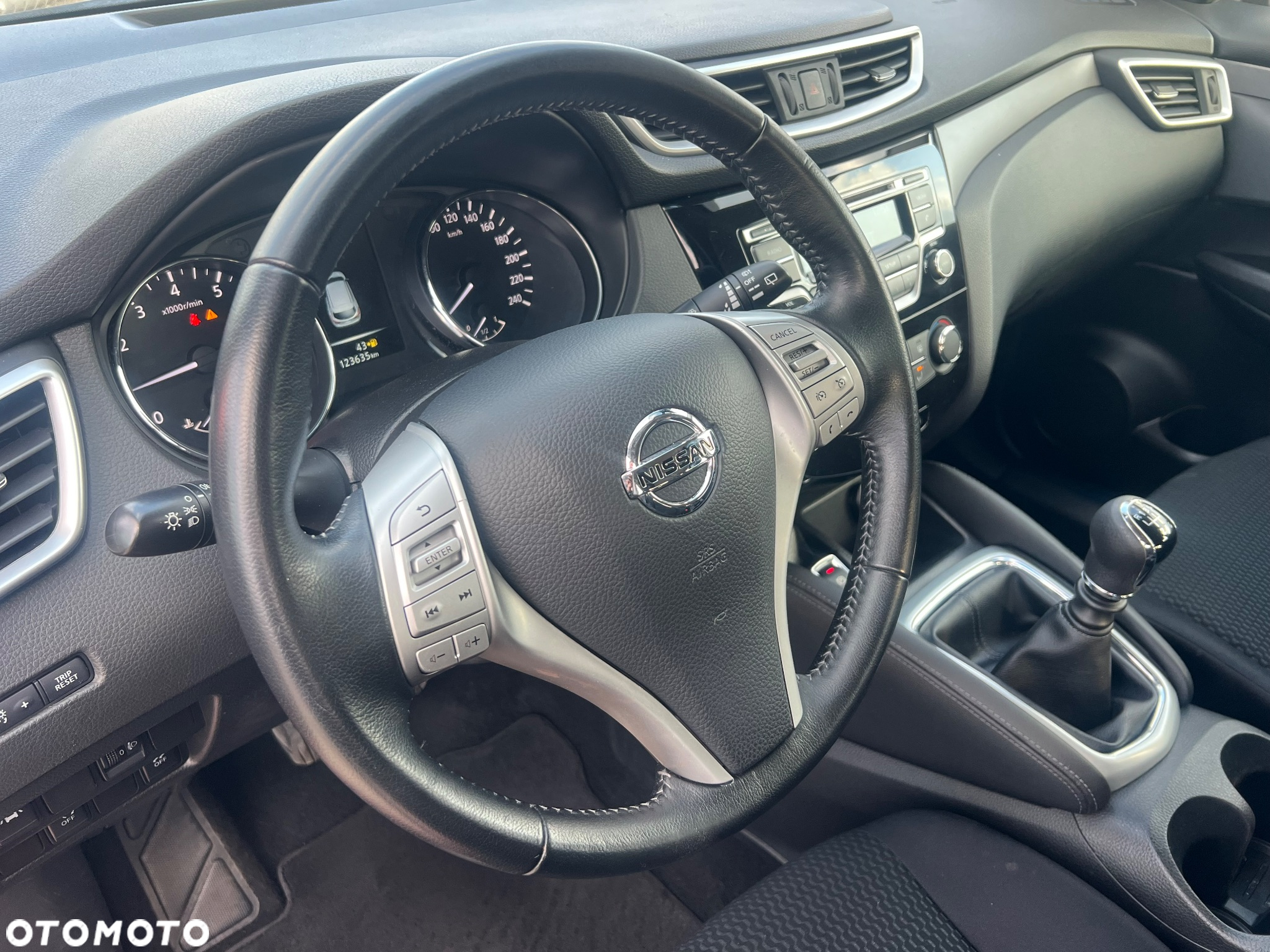 Nissan Qashqai 1.2 DIG-T Tekna - 24