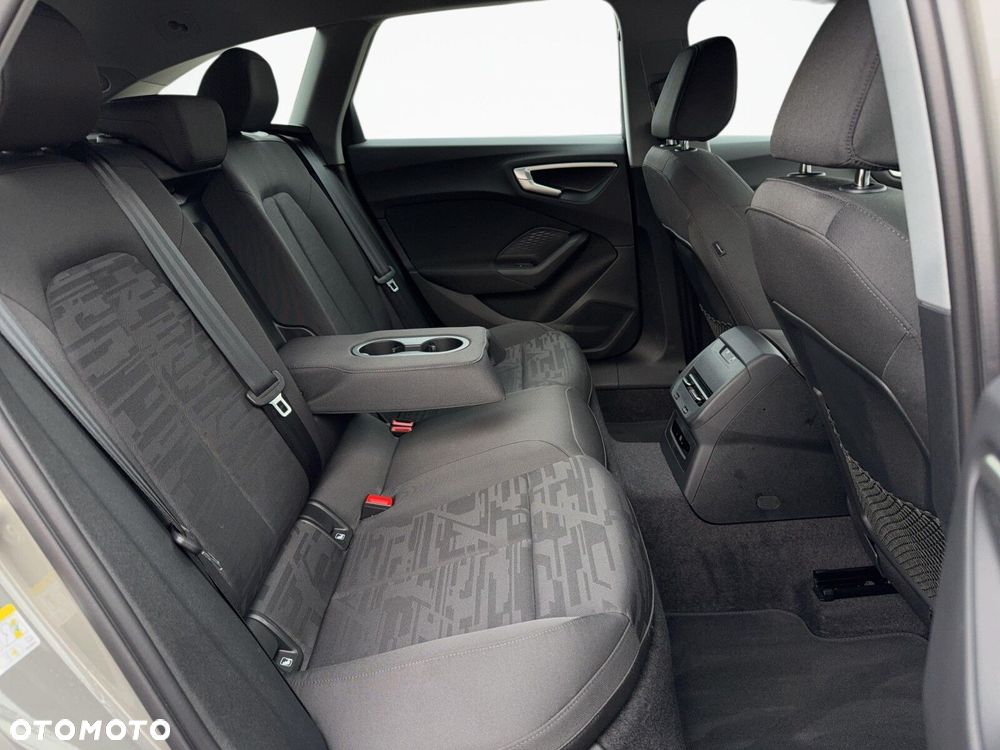 Audi A5 Avant TFSI S tronic - 16