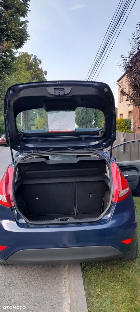 Ford Fiesta 1.6 TDCi DPF Silver X plus - 8