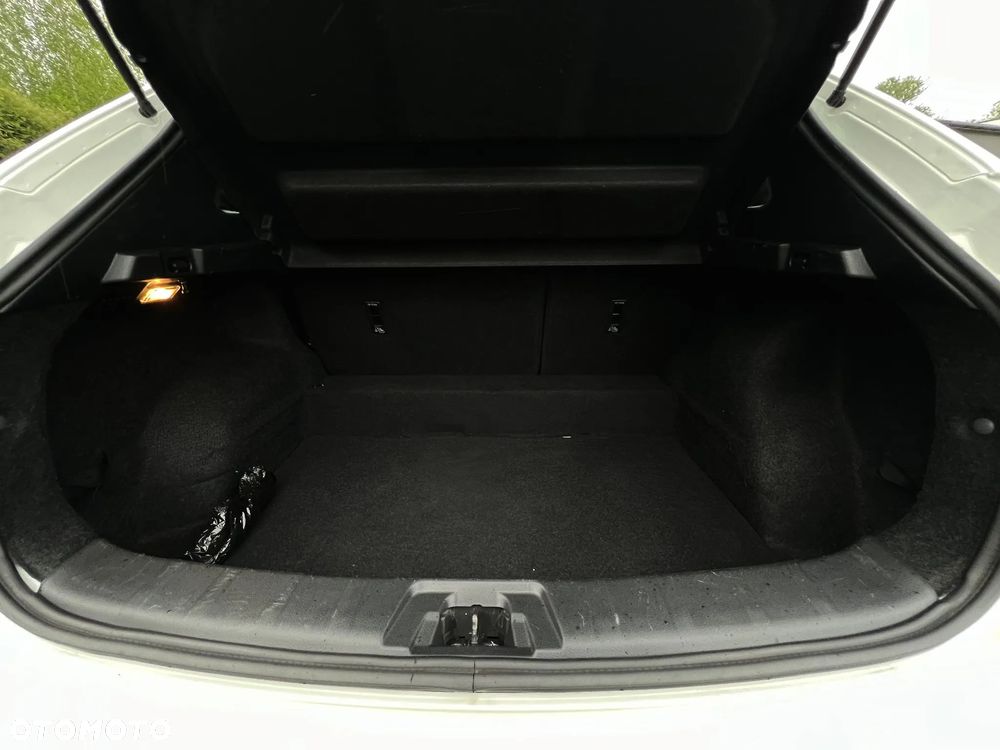 Nissan Qashqai 1.2 DIG-T N-Connecta EU6 - 35