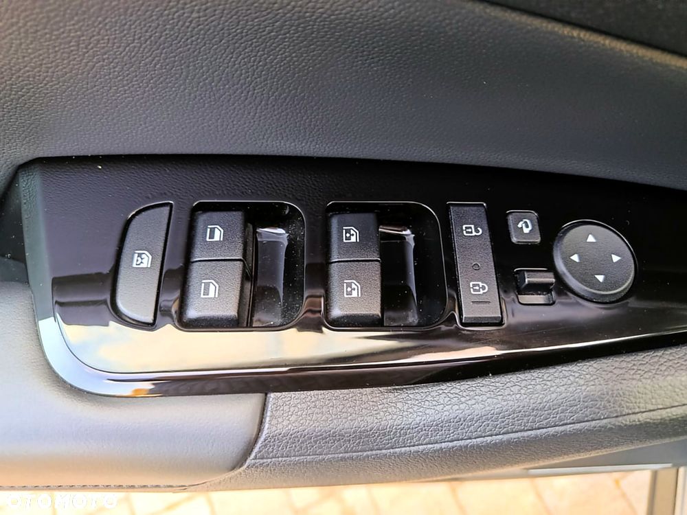 Kia Sportage ver-1-6-t--gdi-hev-executive-2wd - 19