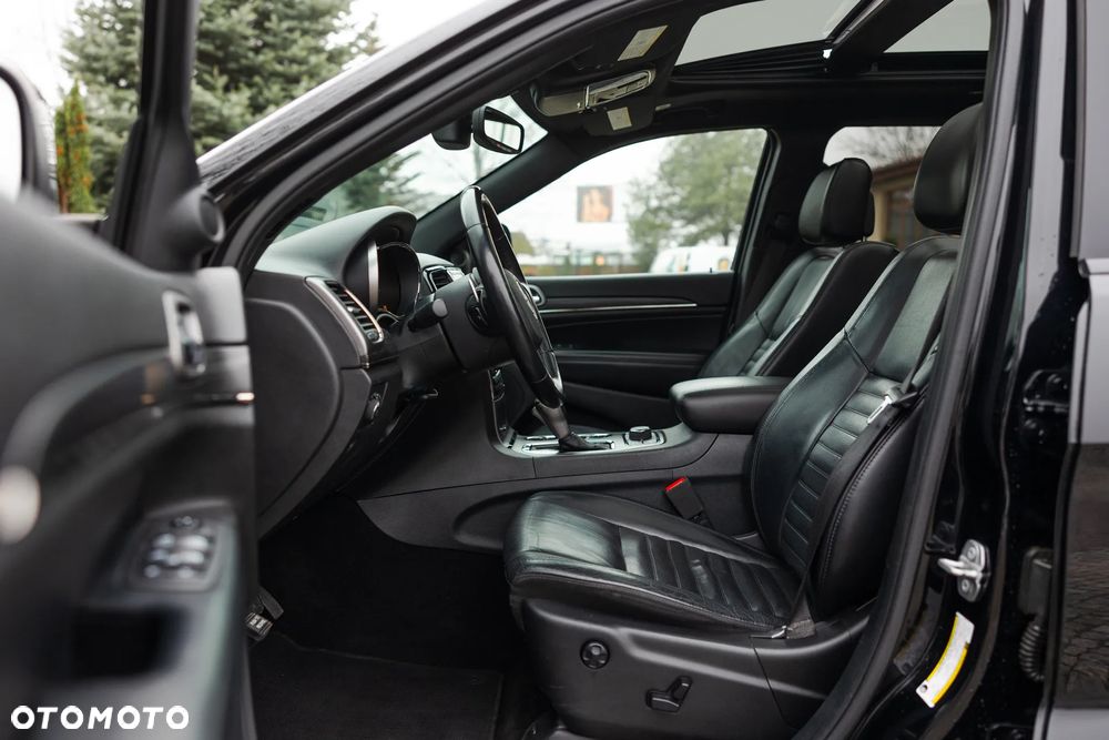 Jeep Grand Cherokee - 18