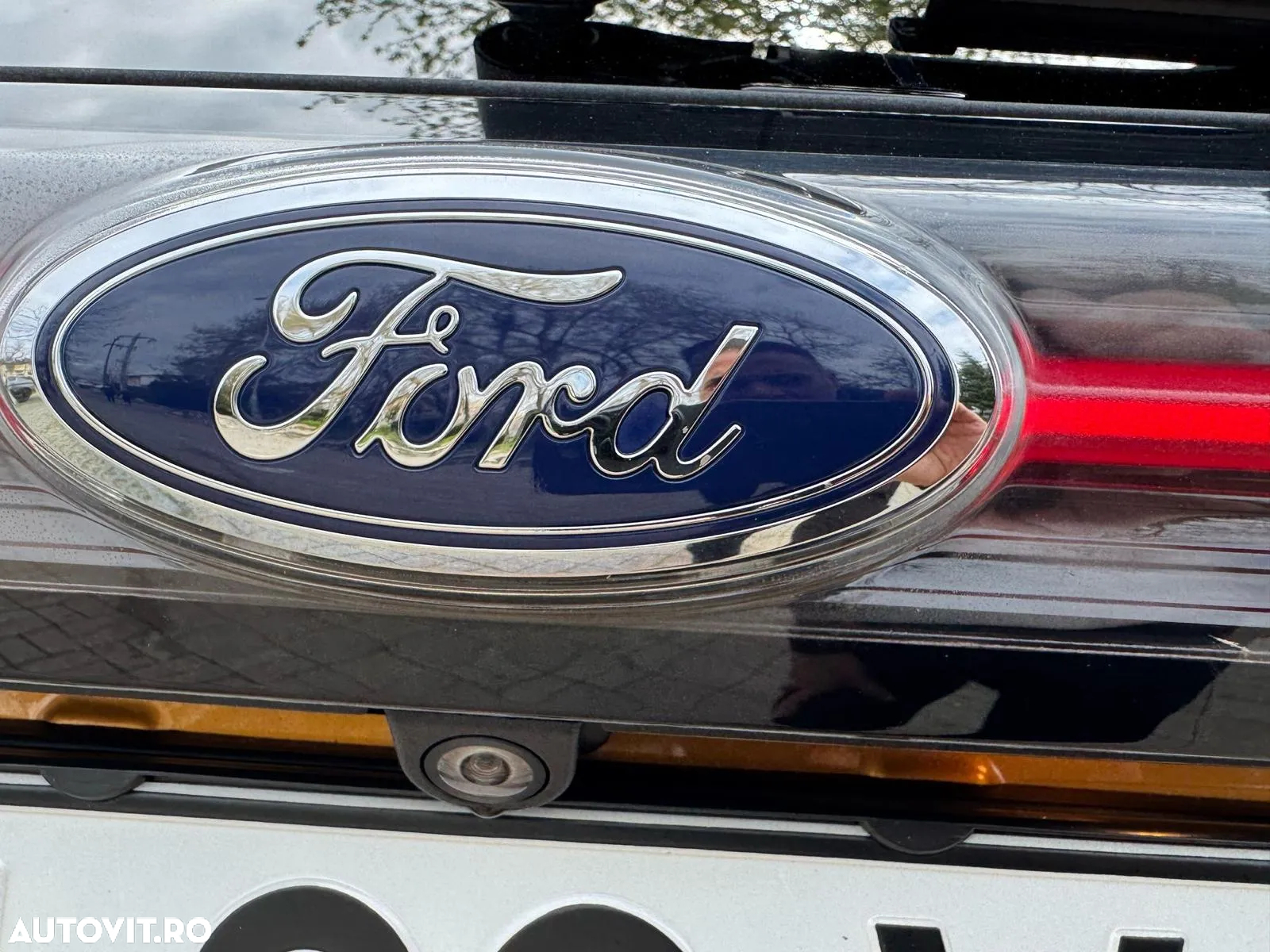Ford Edge 2.0 TDCi Powershift Titanium - 32