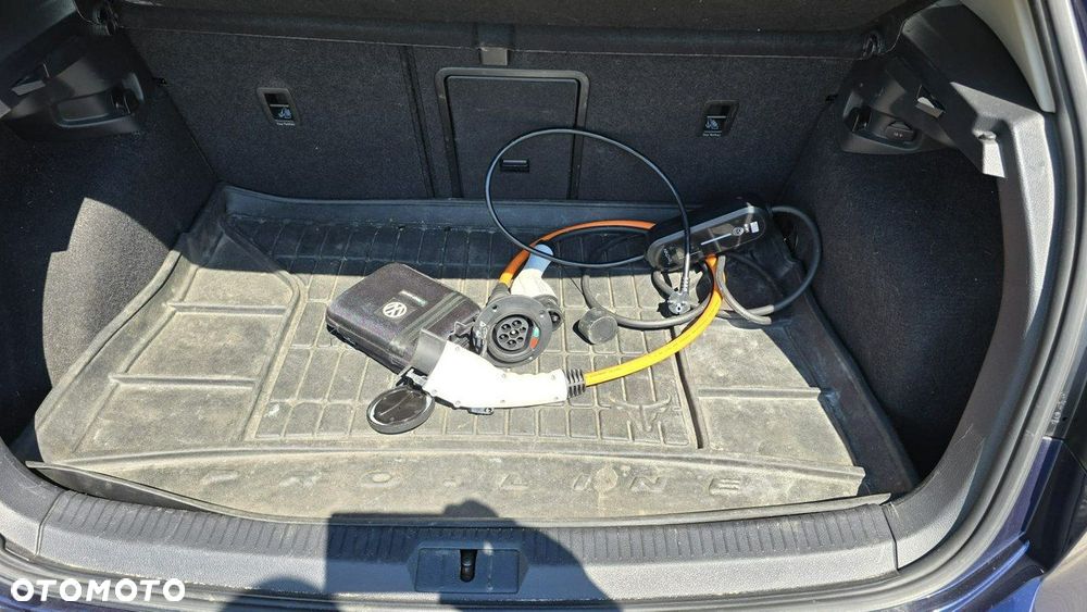 Volkswagen Golf - 15