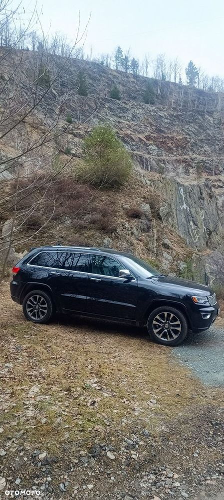 Jeep Grand Cherokee - 37