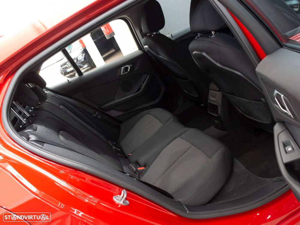 BMW 116 d Corporate Edition Auto - 12