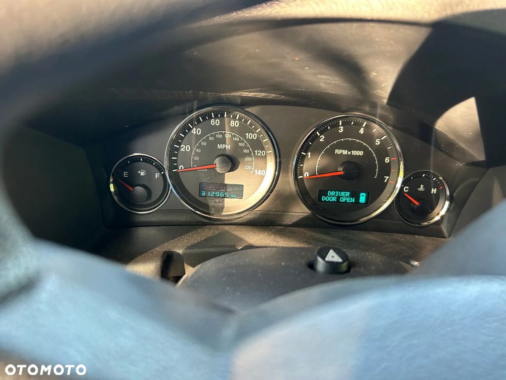 Jeep Commander 4.7 V8 - 6