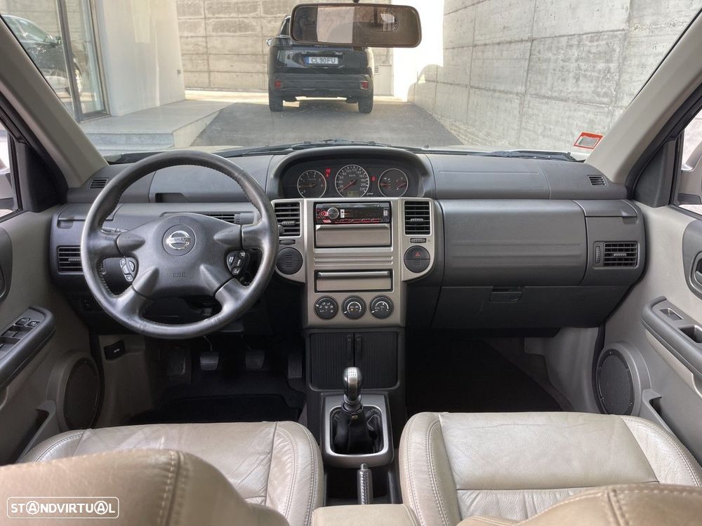 Nissan X-Trail 2.2 DCi Columbia Premium 2WD - 8