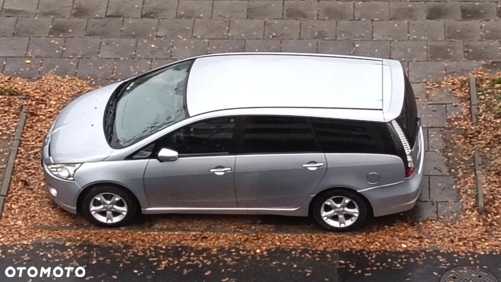 Mitsubishi Grandis