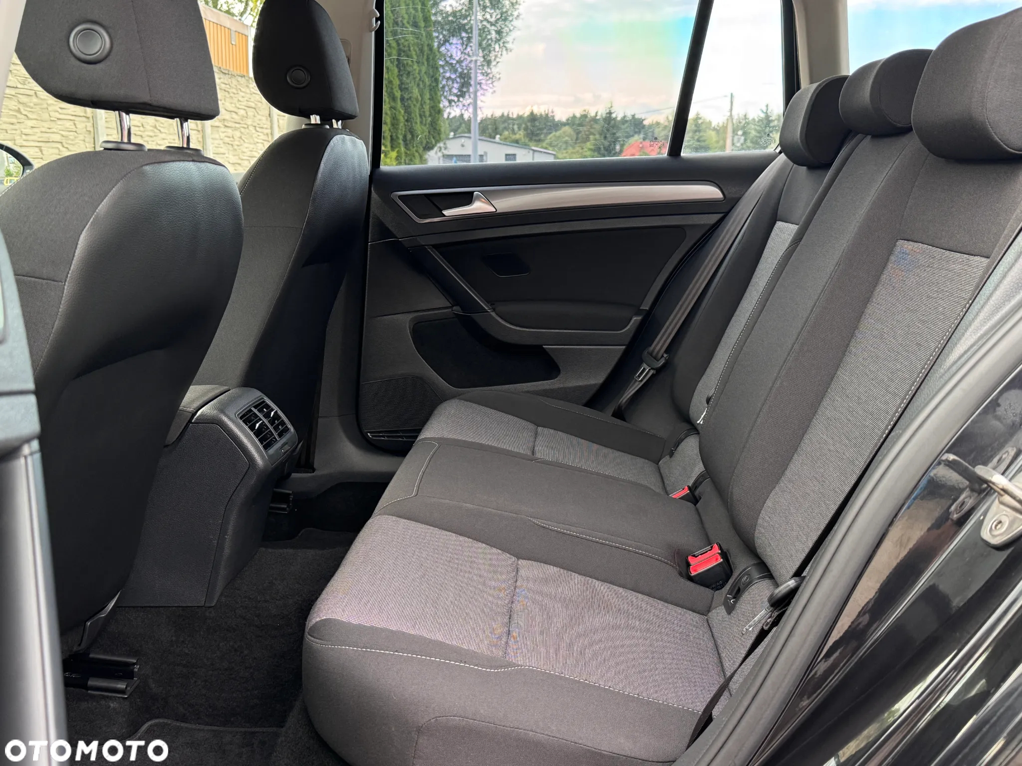 Volkswagen Golf VII 1.6 TDI BMT Highline - 19