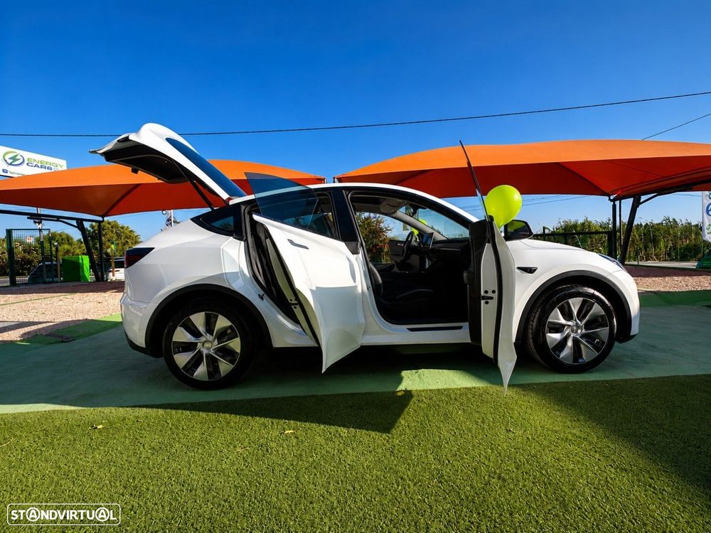 Tesla Model Y Standard - 13